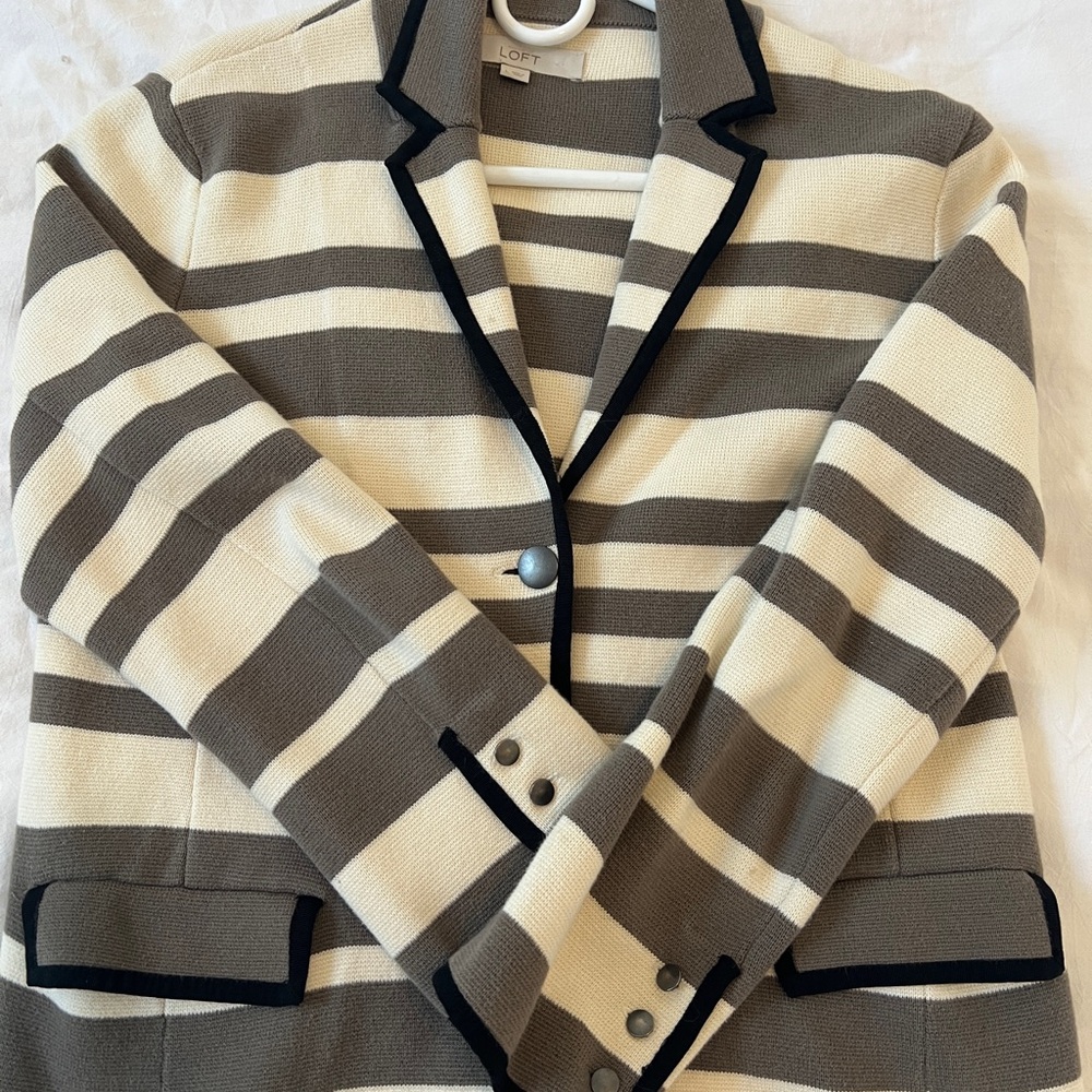 LOFT Striped Blazer with Bold Beige and Brown Pattern